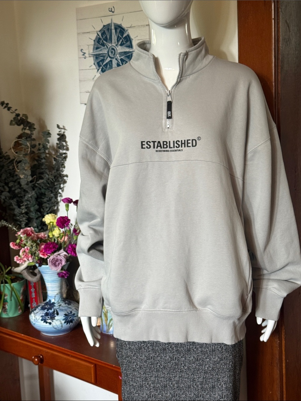 Established size L Half-Zip Pullover Sweatshirt - Light Gray like new
